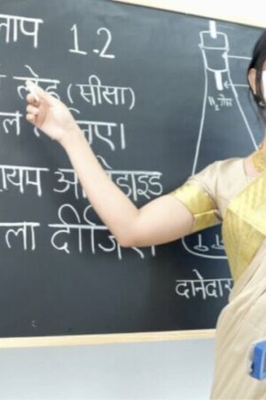 Cô giáo xinh đẹp người Ấn dạy bài học tình dục